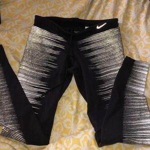 Nike reflective legging! ⭐️⭐️